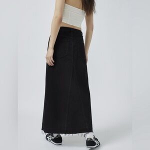 BDG Mandi A-Line Black Maxi Denim Skirt XS Urban Outfitters lightly distressed